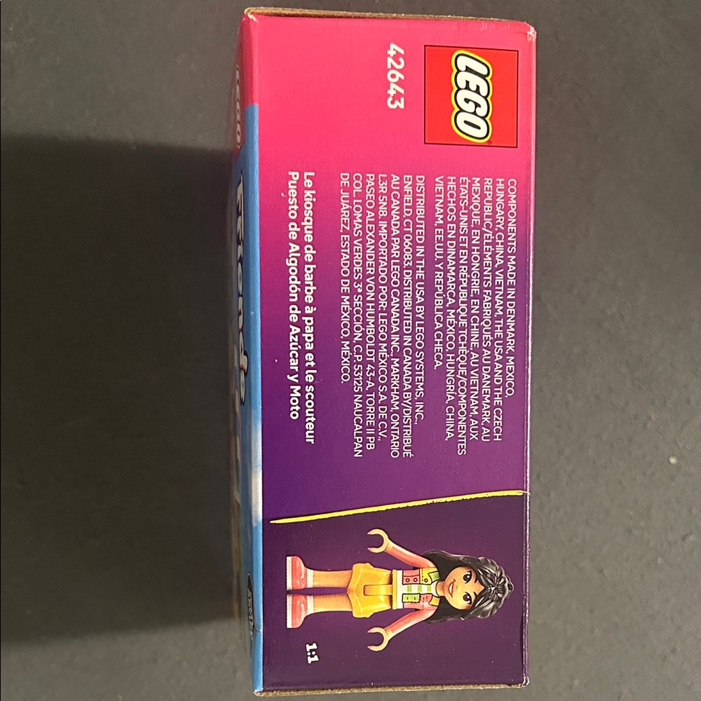 LEGO Friends Cotton Candy Cart and Scooter - Pink and Blue - Picture 3 of 3